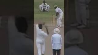 Ramesh Raja vs Courtney Walsn #cricket #ball