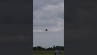 🇹🇷 turkish pilot F - 16 is landing