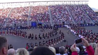 Edinburgh Military Tattoo 2015: Massed Pipes and Drums