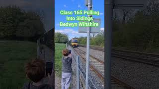 Class 165 Pulling Into Bedwyn Sidings to turn around for Newbury.