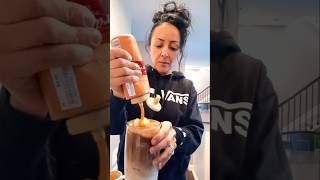 🤤 Caramel macchiato #coffee #youtube #youtubeshorts #diy #drink #barista #mom #morning #shorts #love