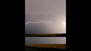 #lighning #strike #thunderstorm #lighting #weathernews