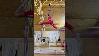 Aerial gymnastics flow Choreo #aerialhammock #aerial #aerialtutorials #aerialpractice #acrobatics