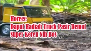 Miniatur TRUK Jungkit MUATAN PASIR BASAH Lewat JALAN TIKUS Menghindari Razia