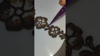 Easy mehndi design for beginners. #henna #mehndi #youtubeshorts #shorts #shortvideo