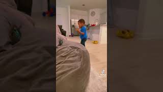 Kid dance like Michael Jackson, super funny video