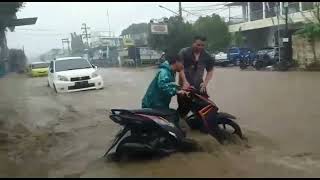 Banjir Besar Landa Kotabaru Kalsel, Aktifitas Warga Terganggu