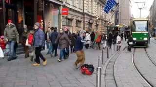 Joggling ghepard - Silly Street performance - Helsinki (Finland)