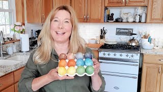 How to Dye Easter Eggs Using Plants