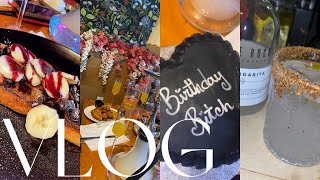 VLOG | I LOST MY CAR + FRIENDSGIVING DINNER, BIRTHDAY BRUNCH & MORE