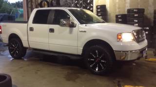 2003 ford f 150 on 20" worx wheels and 33 12.50r 20 tires stopped by RimTyme Richmond