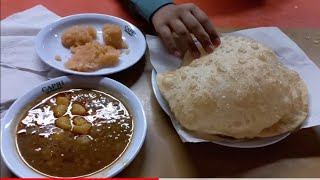 Halwa puri hunting # 12: Capri Resturant liberty market, Lahore