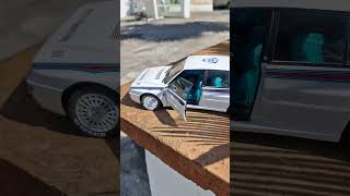 Modellino auto scala 1,18 lancia delta martini 6