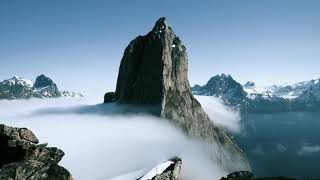 FOG dramatically drifting across a mountain rang & peak! #shorts