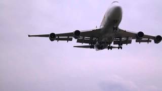 Atlas Air Boeing 747-400F Crosswind Arrival