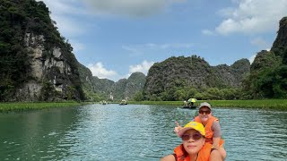 Entering the second cave at Tam Coc #shortsvideo  #travel  #hanoiview  #hanoi