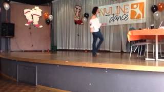 Twist and Turns Line Dance