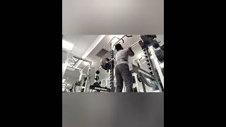 FRONT SQUATTING 225 EASY #fitness #shorts #viral