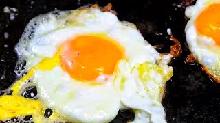 Egg 🍳 in Carbon Steel no stick #asmr #shorts