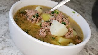 Simply pour the potatoes over the minced meat! Delicious Easy Dinner!