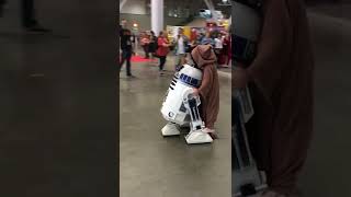 2017-0812 Jawa riding R2D2 at Fan Expo Boston (formerly Boston ComicCon) - IMG 0614