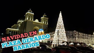 NAVIDAD EN EL SALVADOR PLAZA GERARDO BARRIOS ILUMINADO!! DIVINO SALVADOR DEL MUNDO.