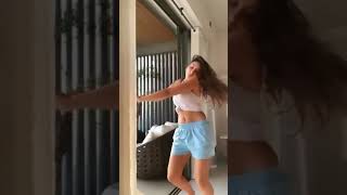 Nora fatehi hot sexy erotic dance