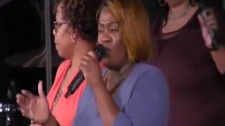 Evangel Fellowship - To God be the Glory medley