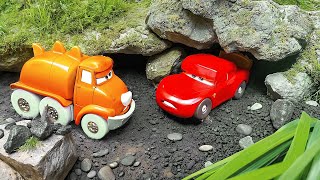 Cave Lightning Mcqueen & Baby Quadratorquosaur Building House! Cars On The Road | Disney Cars Pixar