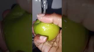 Washing a green apple #asmr #greenapples #youtubecreatorcommunity #apples #fruits