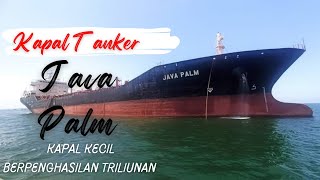 Kapal Tanker MT Java Palm di Balikpapan