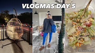 VLOGMAS DAY 5 | hot yoga, publix haul, coffee date, balcony christmas lights, funny nail salon story