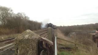 46233 Duchess Of Sutherland coasts through Frisby