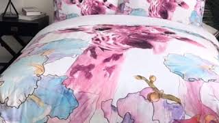 Have you ever seen the Watercolor flower Giraffe?