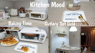 Kitchen Mood, Baking Bread, Lagi suka perintilan makan serba Gold