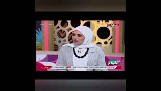 شاب يحفظ القران الكريم كاملا مع ذكر رقم الايه واسم السوره وفي اي جزء