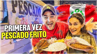 Probando PESCADO FRITO en una COMBI del PERÚ!!