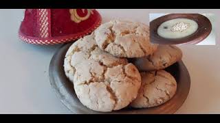 gâteau Marocain (bahla) aux amandes et sésame très  facile.