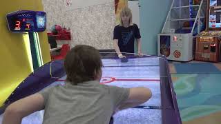 AIR HOCKEY Game of Quick Hands & Skill Arcade Tabletop #hockey #airhockey #viral #arcade #trending