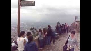 VISTA DE BOGOTA DESDE MONSERRAT CON MARISSA Y FAMILIA EN EL 2014