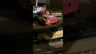 LATE NIGHT TRAIN RUNNING FEATURING THE AURORA MINIATURES SD60F!