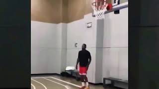 JR.Smith Gets Ready for LeBron James