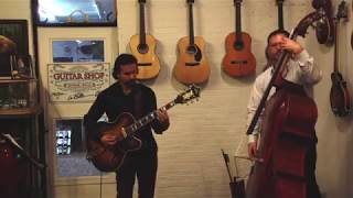 La Bella Strings Presents  Vinny Raniolo Jazz Guitarrist    video by Bass TV