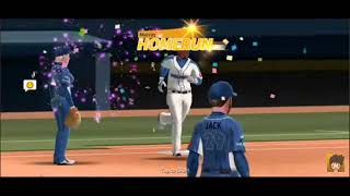 Baseball Clash | Hitting a Homerun ⚾