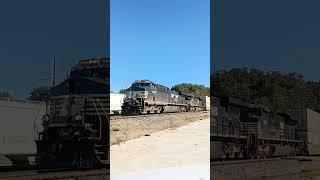 Superb Speedster "Rollin into downtown" Very LOUD Horn Burst!  Norfolk Southern #4327 -#27a @rider22