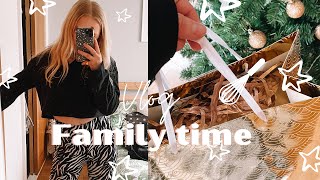 VLOG | CHRISTMAS EVE EVE WITH MY FAMILY | EMILY ROSE