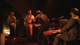 Magnolia Electric Co playing "John Henry Split my Heart" in Lleida 2009