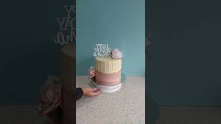 Pretty Dusky Pink birthday drip cake| Buttercream| Decorating techniques and Ideas| Flowers| Rose