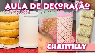 AULA GRÁTIS DE DECORAÇÃO EM CHANTILLY | APLICAÇÃO DE STENCIL | COMO CORTAR UM BOLO ALTO