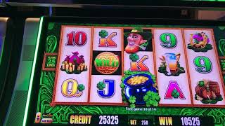 Slot Machine Big Hits/Bonus Play Action